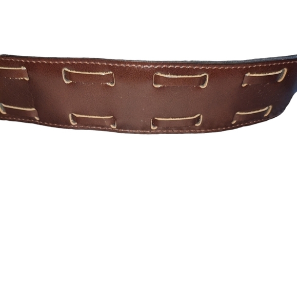 Kudos genuine leather belt made in Canada. Size 32. In like new condition. - Picture 5 of 6
